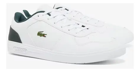Tenis Lacoste branco com detalhes em verde escuro, vista lateral de outra perspectiva