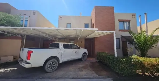 Casa En Venta Cond. Barcelona 7.800 Uf