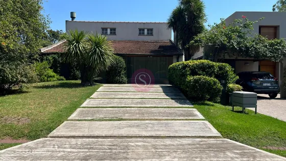 Casa  En Venta En Los Lagartos Cc, Pilar, G.b.a. Zona Norte