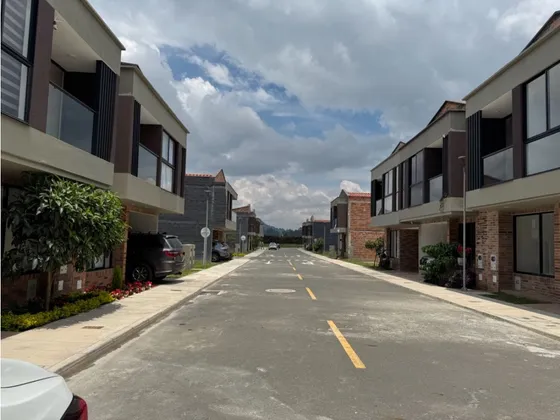 Se Vende Lote En La Ceja Unidad Cerrada Para Vivienda  Unifamiliar