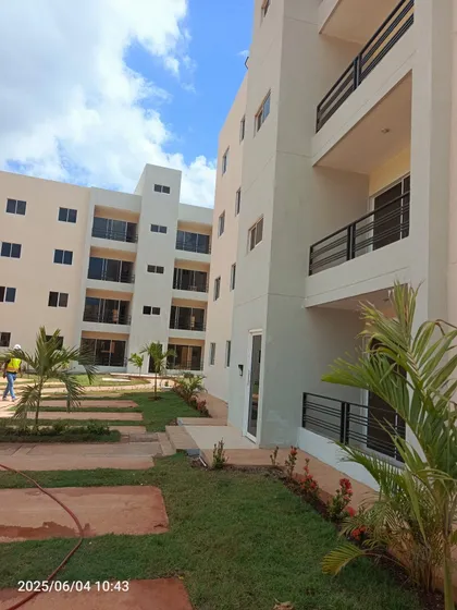 Proyecto De Apartamentos Disponibles, Con Dos Bonos.