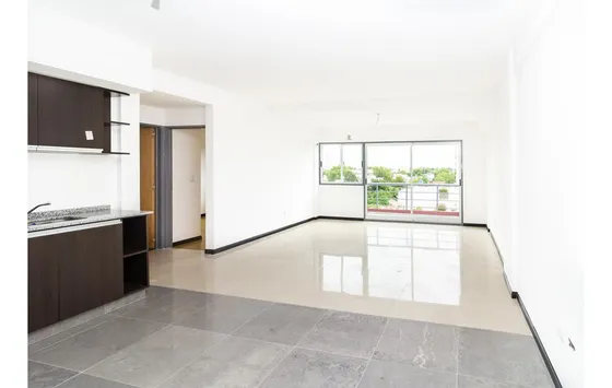 Venta Departamento 3 Ambientes Con Balcón - Cocheras Disponibles