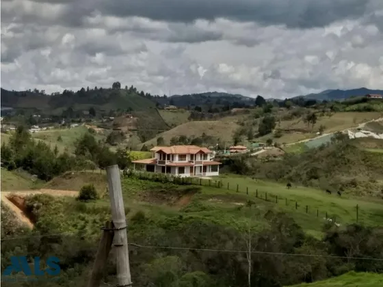 Haz Realidad Tu Sueño Rural Con Esta Finca(mls#248094)