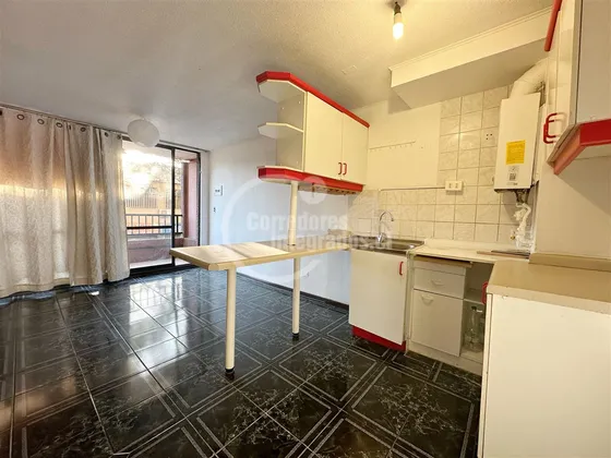 Departamento En Venta De 2 Dorm, 2 Baños, Santiago