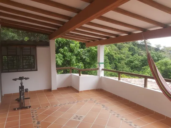 Se Vende Muy Agradable Casa Campestre En San Jerónimo Muy Cerca De Los Tamarindos.