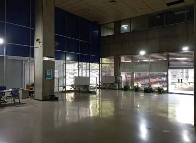 Alquiler Local Comercial 8.187 Mts2. Av. Nueva Granada Milthonhouse53