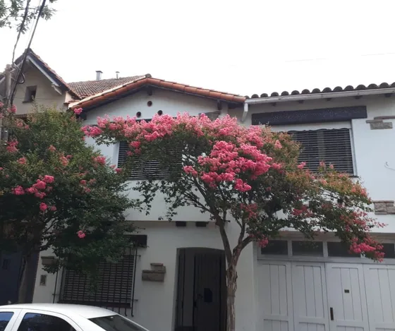 Venta Casa 5 Ambientes, Victoria Con Jardín Y Cochera
