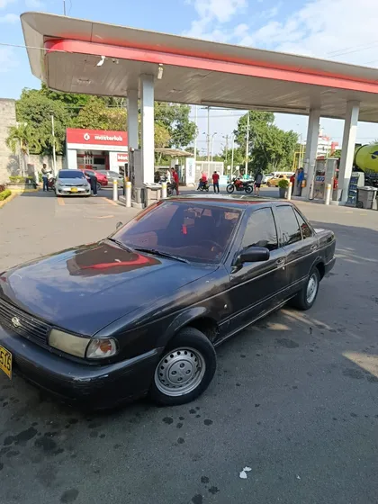 Nissan Sentra 1.6 B13 Std
