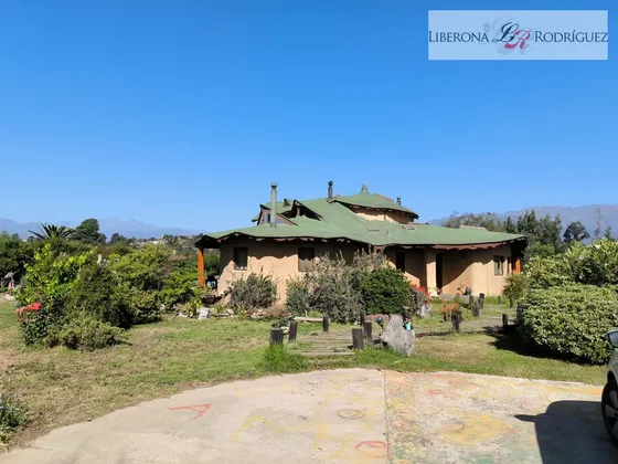 Casa En Venta De 3 Dorm. En Limache Viejo
