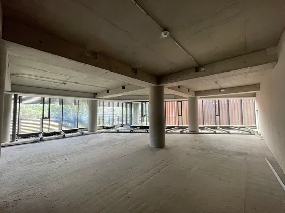 Oficina Para Habilitar Con Terraza En Vitacura Norte