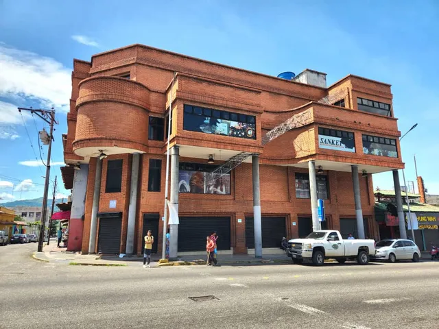 Edificio En El Centro De San Cristóbal, Oportunidad, Jg