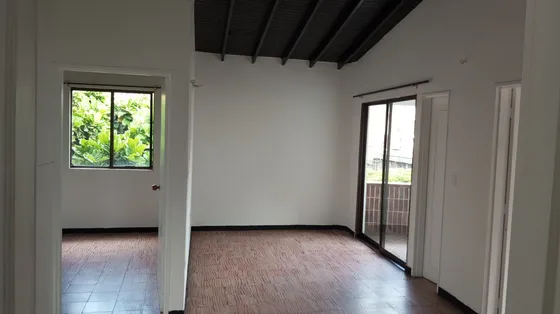 Se Arrienda Apartamento En Laureles Cerca A La San Juan
