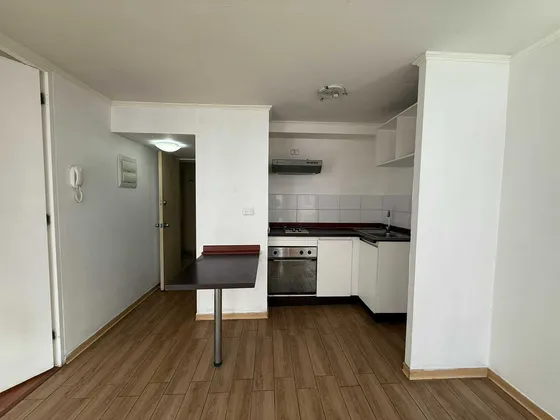 Arriendo Dpto 1d Metro Las Rejas (94234)