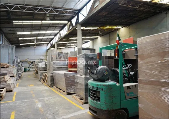 Bodega Comercial En Venta En San Bartolo Naucalpan (naucalpan Centro)