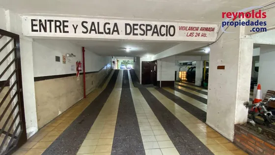 Cochera En  Barrio Norte