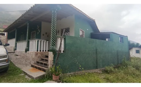 Se Vende Casa En La Puerta. Ve22-075vso-mfer