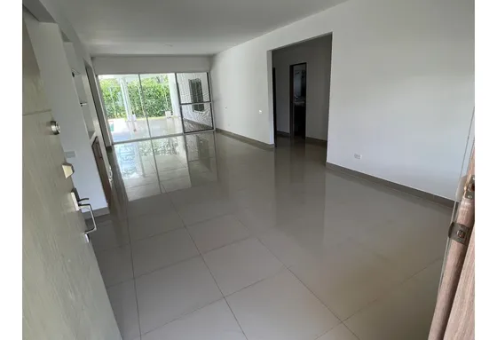 Venta De Casa De 300mts2 En La Morada, Jamundí 9528.