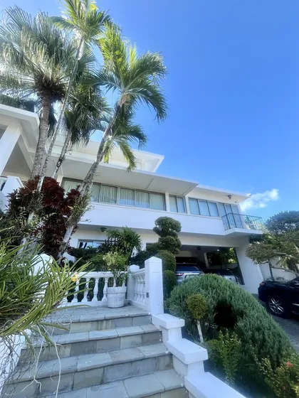 Los Pinos -  Residencia En Venta