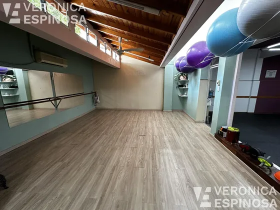 Departamento De Cuatro Ambientes En Venta, Ramos Mejia Apto Profesional.
