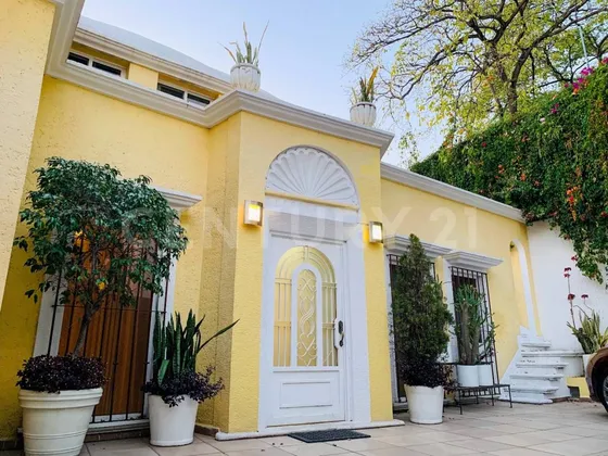 Casa Sola Con Alberca, Jacuzzi Y Jardín, Col Palmira, Cuernavaca