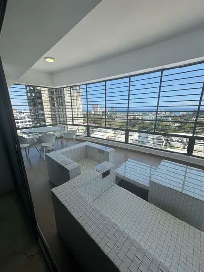 Vendo Piso 8 En Torre Bolívar De La Esperilla De Oportunidad