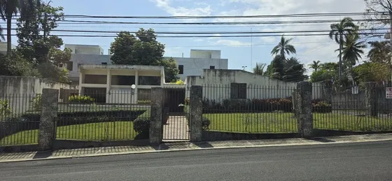  ¡tu Oportunidad De Estar En El Corazón De Arroyo Hondo! Casa Y Terreno De 1052 M² En El Mejor Sector 