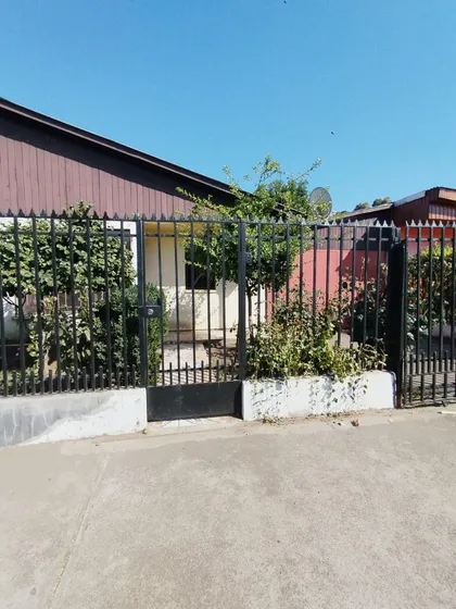 Vendo Casa Solida Amplia 4 Dormitorios 2 Baños Cobertizo 