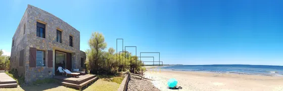 Casa Sobre La Playa Con Bajada Privada
