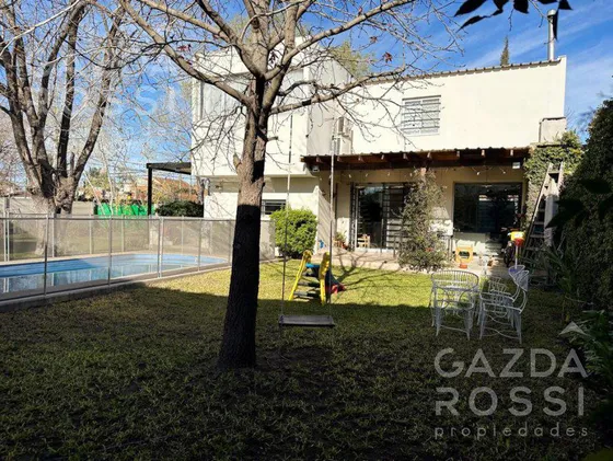 Casa En B.s.rita