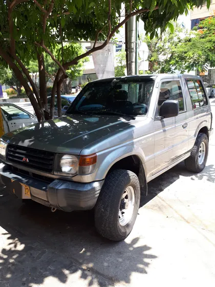 Mitsubishi Montero 2.4 V11