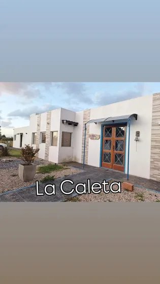 Vende Casa La Caleta Con Piscina Mar Chiquita