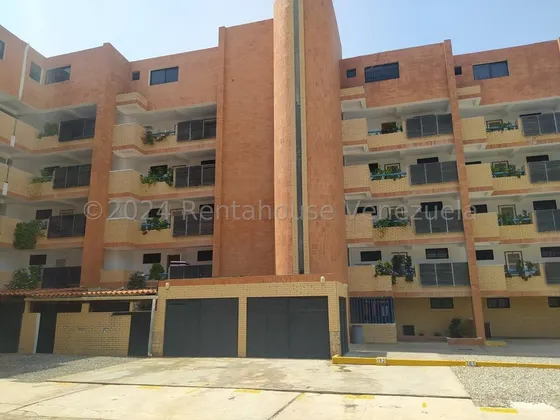 Yonny Silva Rentahouse Vende Hermoso Apartamento En Tucacas Rcys 24-24129