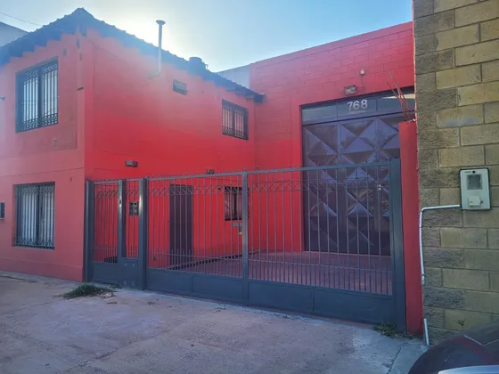 Galpón En Carlos Spegazzini