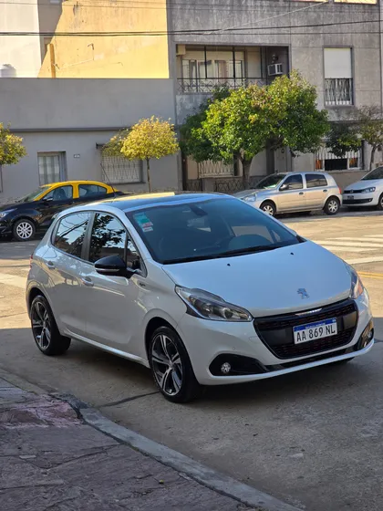 Peugeot 208 1.6 Gt Thp
