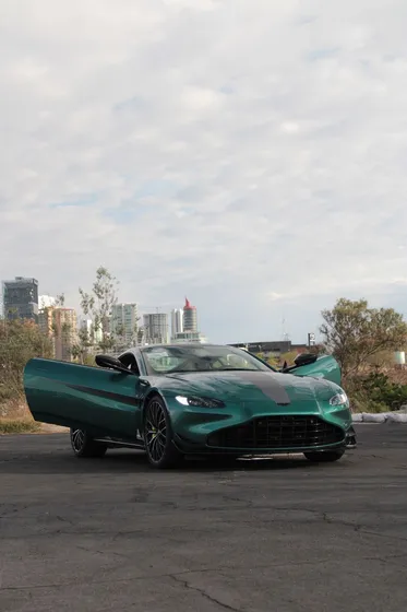 Aston Martin Vantage 4.8 V8 At