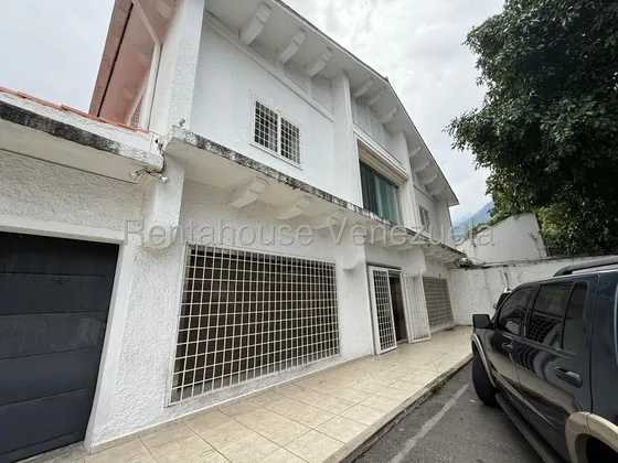 Casa En Alquiler En Los Chorros Yf 26-18937
