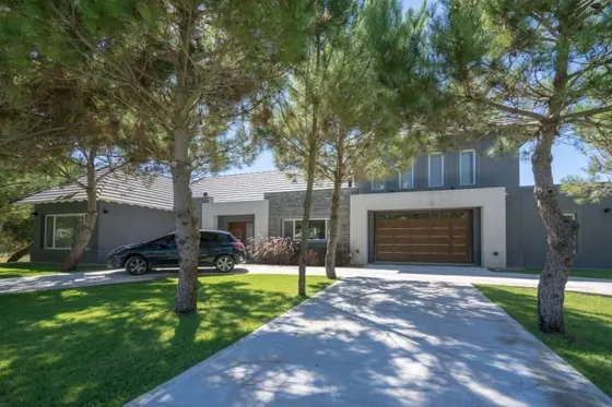 Casa En Venta 5 Ambientes Pinamar La Herradura