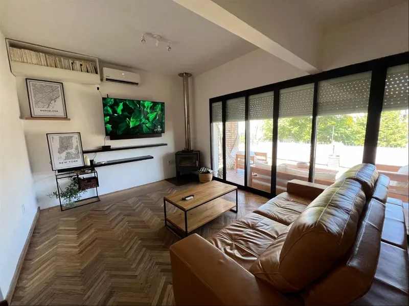 Casa En Malvín, 3 Dormitorios, 4 Baños, Barbacoa, Gge Y Cochera