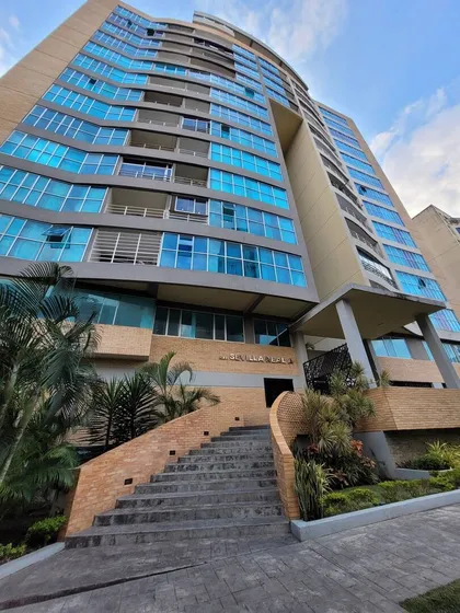  Vendo Hermoso Apartamento En Sevilla Real. Piso Bajo Listo Para Habitar.