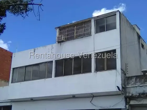 Local Comercial En Alquiler La Barraca Maracay 25-22631  Irr