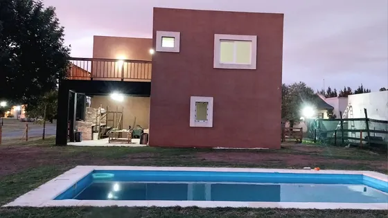 Casa En Venta En Canning Barrio Santo Domingo