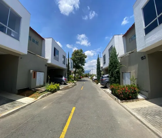 Casa En Venta Ciudad Country Jamundí
