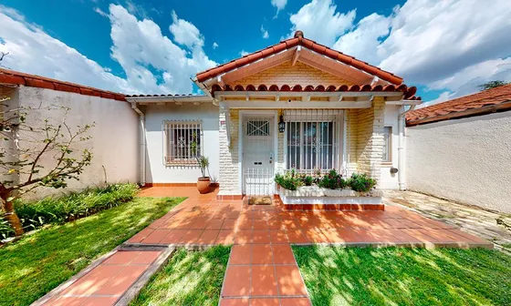 Chalet En Venta: Sobre Calle Patallo, Ciudad Jardin