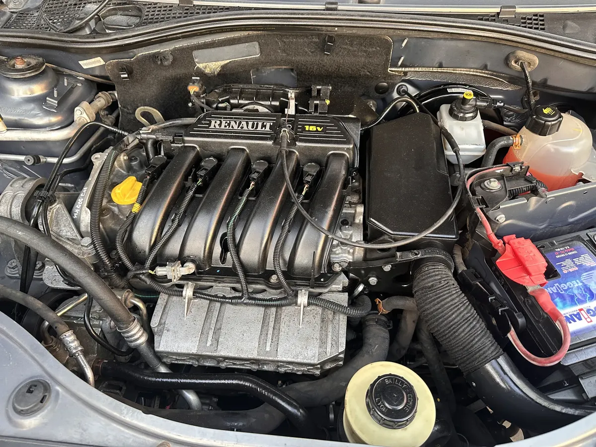 Renault Duster 1.6 4x2 Dynamique 110cv5656031363131084811