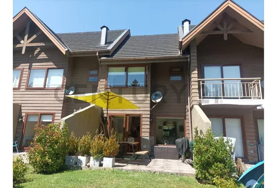 Arriendo Casa  3d 2 B En Condominio  A 5 Min Pucón