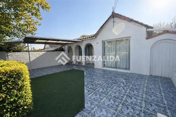 Casa En Venta De 3dorm, 2baños Santa Raquel/trinidad.