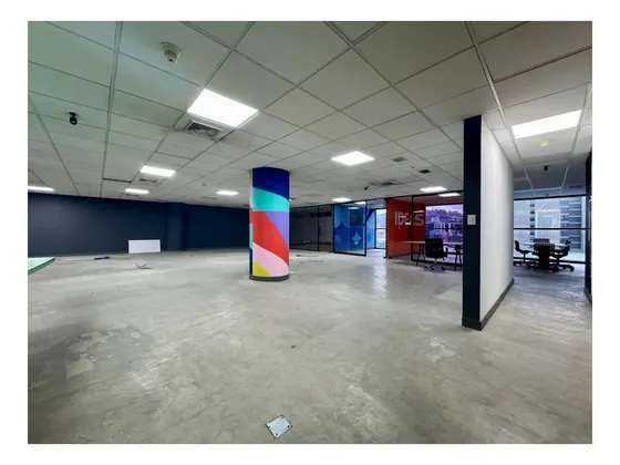 Cubo Negro/ Oficina 411m2/en Alquiler