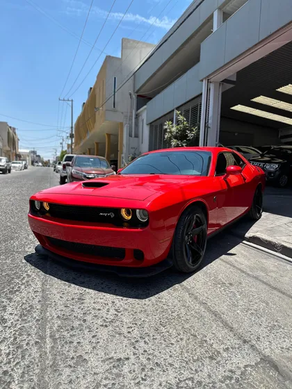 Dodge Challenger 6.2 Srt Hellc At
