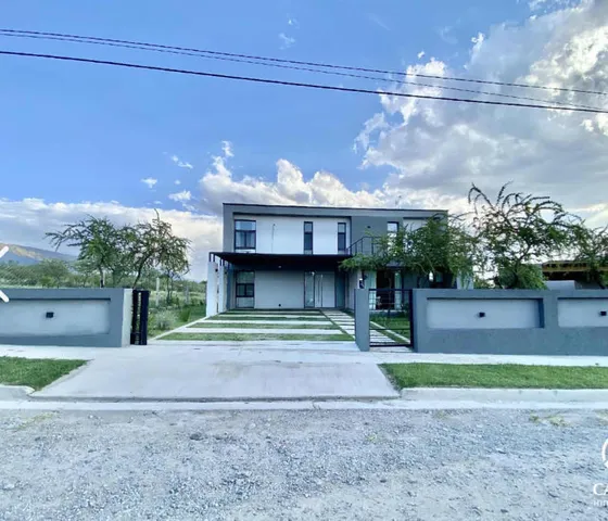Dueño Vende! Urgente! Moderna Y Amplia Casa En Merlo, San Luis.