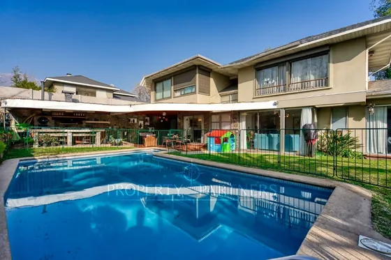 Espectacular Casa En Venta, En Sector Privilegiado...